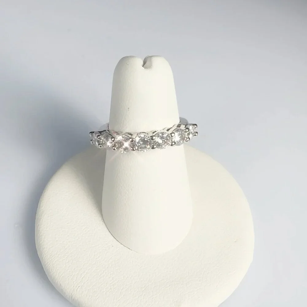 Cubic Zirconia Silver Tone Band Ring Size 9 Fashion Jewelry - Picture 2 of 14